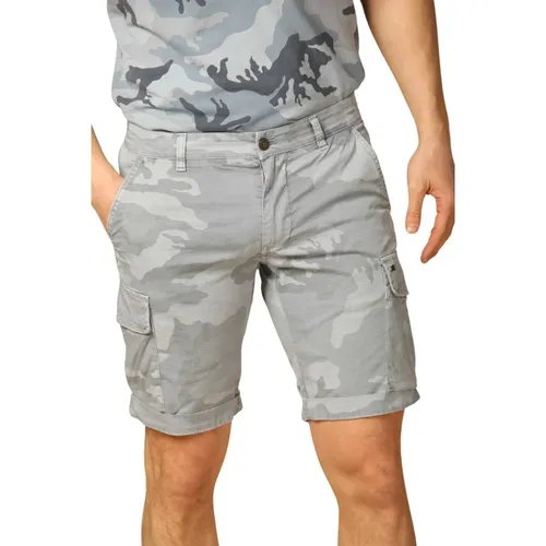 Camouflage Cargo Bermuda Slim Fit , Herren, Größe: 2XL - Mason's - Modalova