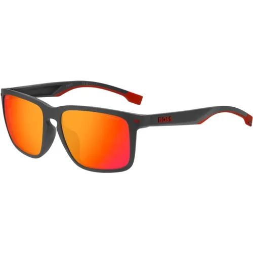 Matte Grey Red Sunglasses , male, Sizes: 59 MM - Hugo Boss - Modalova