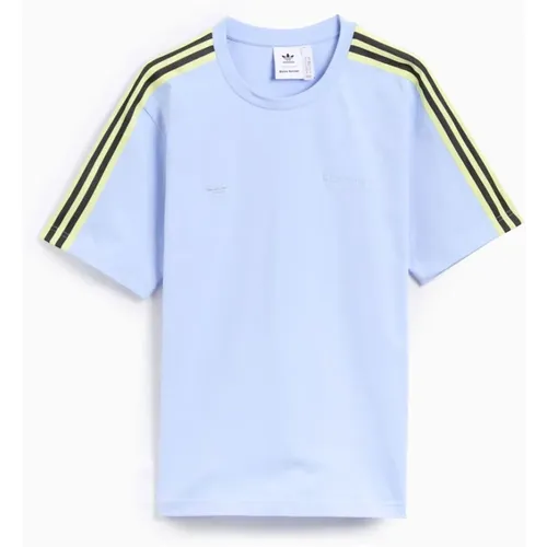 Classic Set-In Tee , male, Sizes: M - Adidas - Modalova