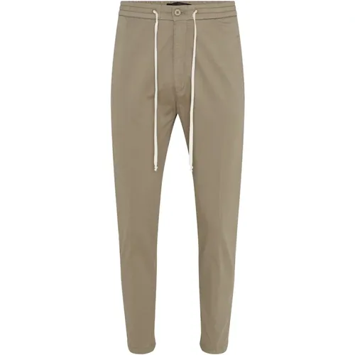 Men`s Jogging-Style Khaki Pants , male, Sizes: W34 L32, W32 L32 - drykorn - Modalova