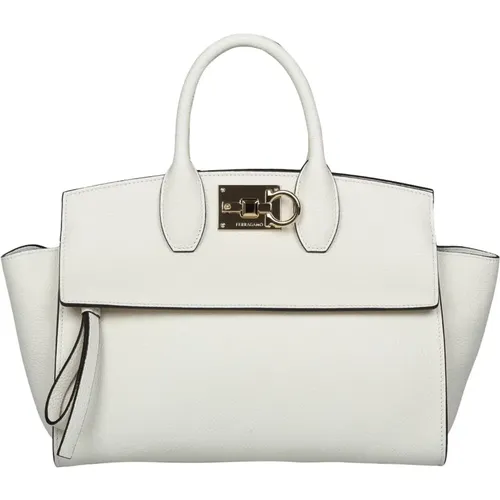 Soft Leather Handbag with Front Pocket , female, Sizes: ONE SIZE - Salvatore Ferragamo - Modalova