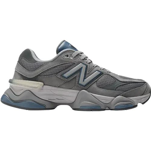 Castlerock Grey Sneakers , male, Sizes: 9 UK, 5 1/2 UK, 10 UK, 10 1/2 UK, 6 1/2 UK, 6 UK, 4 1/2 UK, 11 1/2 UK, 13 1/2 UK, 11 UK, 8 1/2 UK, 3 1/2 UK, 7 - New Balance - Modalova