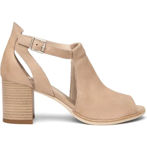 Leather Block Heel Sandals , female, Sizes: 4 UK, 5 UK, 2 UK, 3 UK - Nerogiardini - Modalova