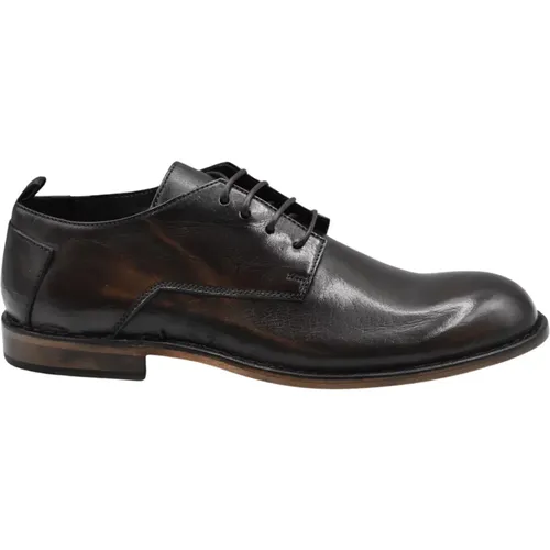 Men`s Shoes Laced , male, Sizes: 9 UK - Ernesto Dolani - Modalova