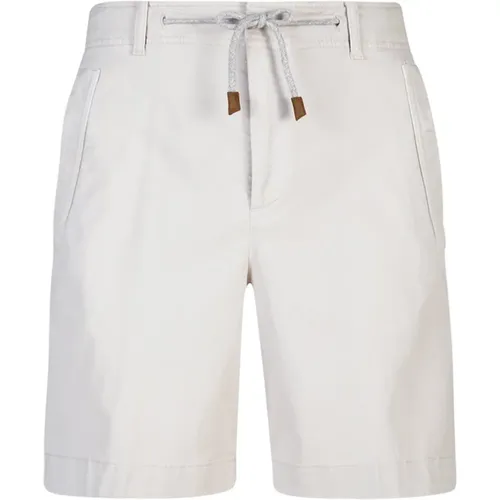 Modern Bermuda Shorts with Flap Pockets , male, Sizes: W33, W32, W31, W36 - Eleventy - Modalova