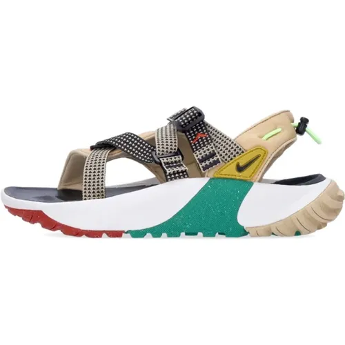 Adjustable Strap Sandal Green/Black , male, Sizes: 4 1/2 UK, 12 UK, 6 UK, 11 UK, 10 UK - Nike - Modalova