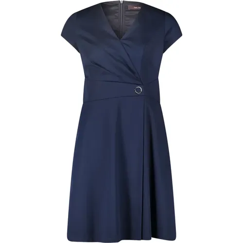 Blumiges A-Linien Kleid mit Taschen , Damen, Größe: 2XL - Vera Mont - Modalova
