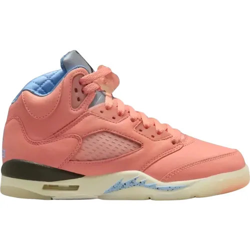 Limited Edition Air Jordan 5 Retro , female, Sizes: 4 1/2 UK, 5 1/2 UK, 7 UK, 3 1/2 UK, 2 1/2 UK, 6 UK, 3 UK, 5 UK - Nike - Modalova