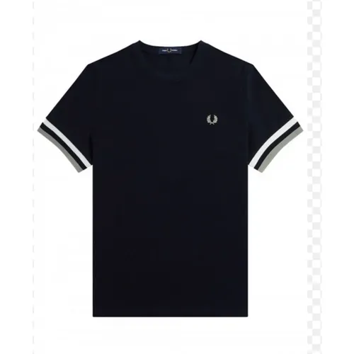 Upgrade Men`s T-Shirt with Iconic Logo , male, Sizes: S - Fred Perry - Modalova