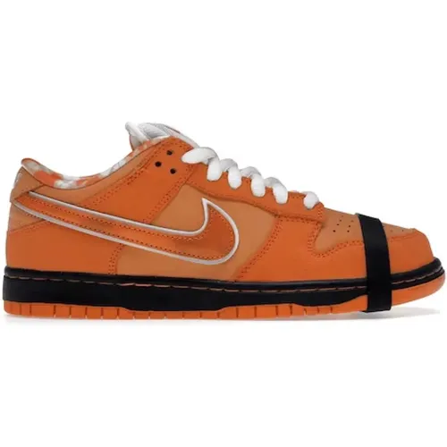 Concepts Lobster Sneakers , male, Sizes: 6 UK, 11 1/2 UK, 3 1/2 UK, 7 UK, 4 1/2 UK, 8 UK, 8 1/2 UK, 10 UK, 11 UK, 5 UK, 10 1/2 UK, 4 UK - Nike - Modalova