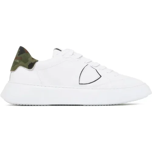 Weiße und Militärgrüne Leder Low Top Sneakers , Herren, Größe: 41 EU - Philippe Model - Modalova