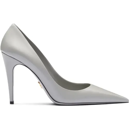 Brushed Leather Pumps , female, Sizes: 7 UK, 5 1/2 UK, 3 1/2 UK - Prada - Modalova