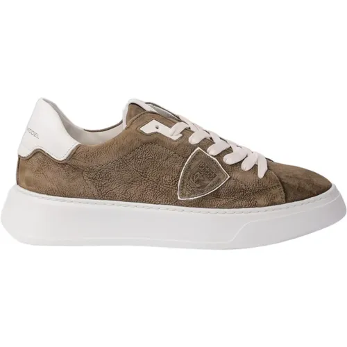 Sneakers , male, Sizes: 8 UK - Philippe Model - Modalova