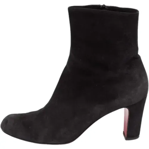 Pre-owned Suede boots , female, Sizes: 3 1/2 UK - Christian Louboutin Pre-owned - Modalova