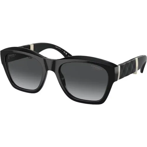 Sonnenbrille mit Gradient Grey Polarized - Chanel - Modalova