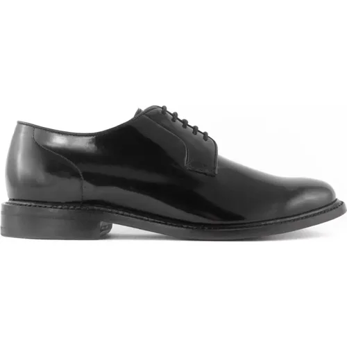 Flat shoes , male, Sizes: 9 UK, 10 UK - Berwick - Modalova