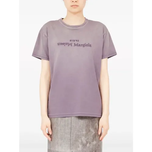 Lila T-Shirts und Polos mit Umgekehrter Stickerei , Damen, Größe: S - Maison Margiela - Modalova