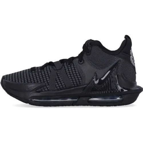 Lebron Witness VII Basketballschuh Schwarz , Herren, Größe: 45 1/2 EU - Nike - Modalova