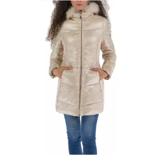 Elegante Gesteppte Jacke mit Fellkapuze - YES ZEE - Modalova