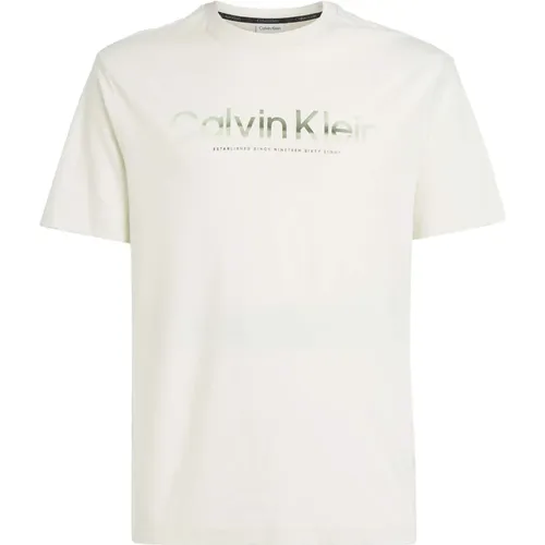 Diffused Logo T-Shirt in Icicle , Herren, Größe: L - Calvin Klein - Modalova