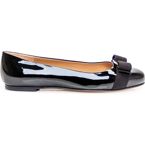 Flat Shoes , female, Sizes: 4 UK, 3 UK, 2 1/2 UK, 3 1/2 UK, 5 1/2 UK, 4 1/2 UK, 6 UK, 6 1/2 UK, 1 UK - Salvatore Ferragamo - Modalova