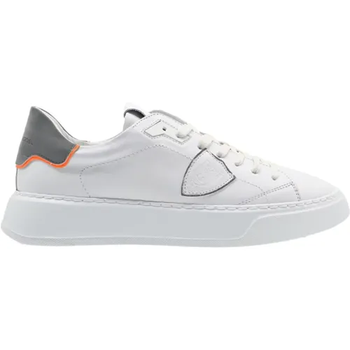 Low Temple Sneakers in Silver , male, Sizes: 8 UK - Philippe Model - Modalova