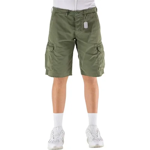 Casual Shorts,Cargo Barras Shorts - Chesapeake's - Modalova