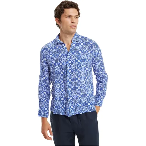 Mediterranean Tile Print Linen Shirt , male, Sizes: M, L, XL - Peninsula - Modalova