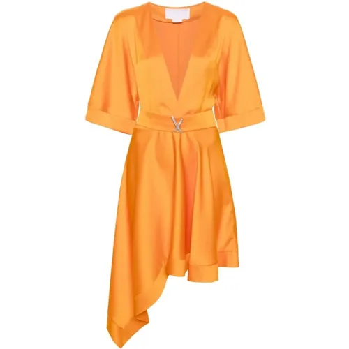Summer Dresses,Asymmetrisches Kleid mit Kristallverzierung,Korallfarbenes V-Ausschnitt Kleid mit Gürtel - Genny - Modalova