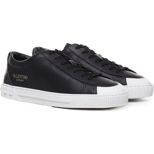 Sneakers with Logo, Rubber Sole , male, Sizes: 10 UK, 7 1/2 UK, 6 UK, 8 UK, 9 UK, 7 UK, 11 UK, 9 1/2 UK, 12 UK - Valentino Garavani - Modalova