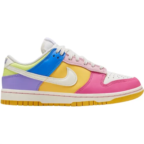 Solar Flare Limited Edition Sneakers , female, Sizes: 5 UK, 8 UK, 7 UK, 4 1/2 UK, 3 UK, 6 UK, 5 1/2 UK, 2 1/2 UK, 3 1/2 UK - Nike - Modalova