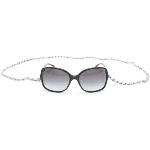 Ch5210Q 1663S6 Sunglasses,Schwarze Sonnenbrille mit Originalzubehör,Schwarze Sonnenbrille mit Zubehör - Chanel - Modalova