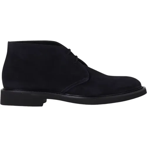 Suede Chukka Boot with Blake Construction , male, Sizes: 7 1/2 UK, 8 UK, 9 UK, 6 UK, 10 UK - Doucal's - Modalova