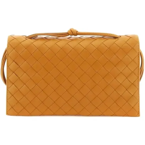 Stylish Leather Bag for Everyday Use , female, Sizes: ONE SIZE - Bottega Veneta - Modalova