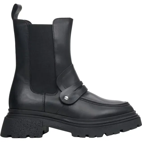 Schwarze Leder Chelsea Boots mit Dekorativer Verzierung , Damen, Größe: 38 EU - Estro - Modalova