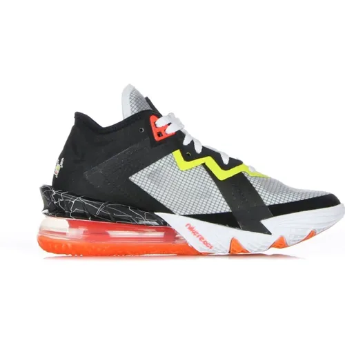 Lebron Xviii Low Basketball Shoe , male, Sizes: 6 1/2 UK, 6 UK, 11 1/2 UK - Nike - Modalova