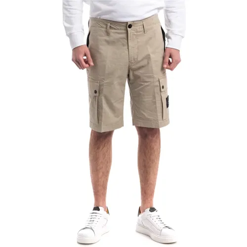 Slim Fit Cargo Shorts , male, Sizes: W36, W31, W30 - Stone Island - Modalova