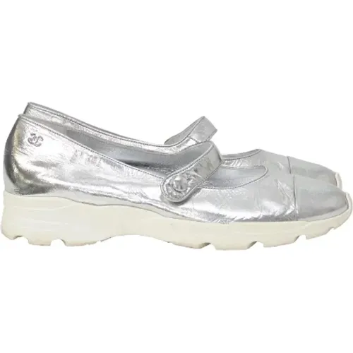 Pre-owned Leather flats , female, Sizes: 2 1/2 UK - Chanel Vintage - Modalova