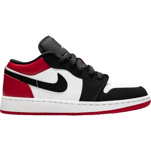 Limited Edition Black Toe Low-Top Sneakers , male, Sizes: 5 UK, 4 UK, 4 1/2 UK, 2 UK, 2 1/2 UK, 3 1/2 UK, 6 UK - Nike - Modalova