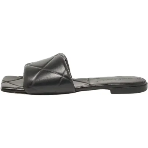 Pre-owned Leather flats , female, Sizes: 7 UK - Bottega Veneta Vintage - Modalova