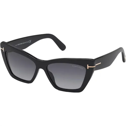 Chic /Grey Sunglasses , female, Sizes: 56 MM - Tom Ford - Modalova