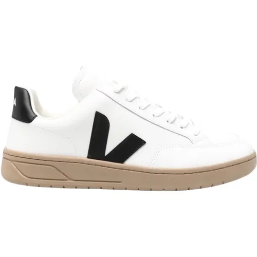 Sneakers , male, Sizes: 8 UK, 6 UK, 9 UK, 11 UK, 10 UK, 12 UK, 7 UK - Veja - Modalova