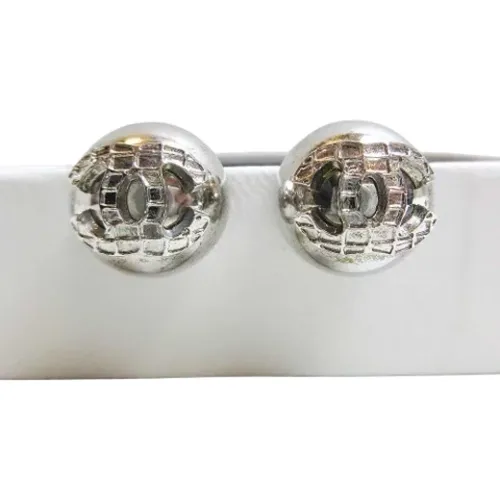 Pre-owned Metal earrings , female, Sizes: ONE SIZE - Chanel Vintage - Modalova