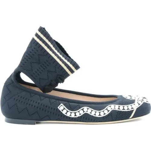 High-Quality Sandals for Every Occasion , female, Sizes: 5 1/2 UK - Fendi - Modalova