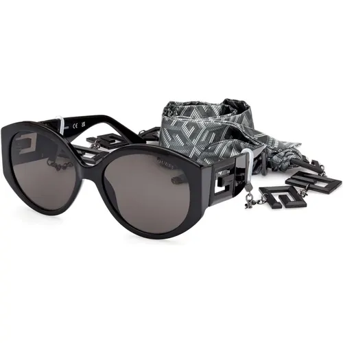 Sunglasses with Chain and Bordeaux Lenses , unisex, Sizes: 56 MM - Guess - Modalova