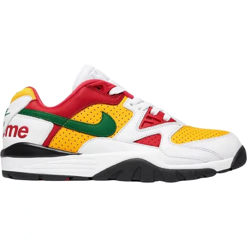 Limited Edition Low Supreme Sneakers White Yellow Red , male, Sizes: 9 UK, 8 UK, 7 UK, 13 1/2 UK, 8 1/2 UK, 12 UK, 11 1/2 UK, 11 UK, 10 UK, 10 1/2 UK - Nike - Modalova