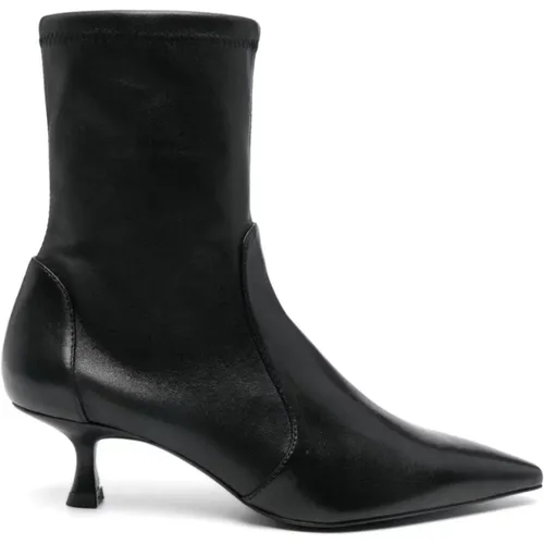 Leather Kitten Heel Boots , female, Sizes: 5 UK, 7 UK, 3 UK, 4 1/2 UK, 5 1/2 UK, 4 UK - Stuart Weitzman - Modalova