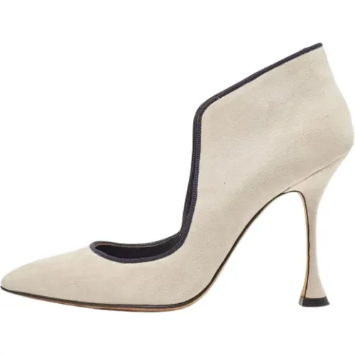 Pre-owned Suede heels , female, Sizes: 3 1/2 UK - Manolo Blahnik Pre-owned - Modalova