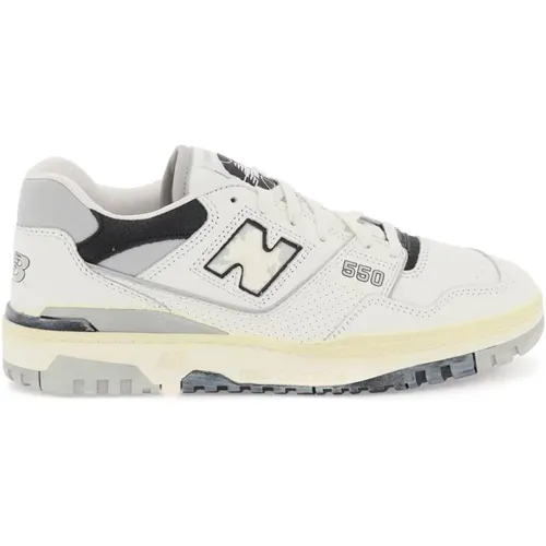 Vintage-Effect Leather Sneakers with Perforations , male, Sizes: 8 UK, 10 UK, 8 1/2 UK - New Balance - Modalova