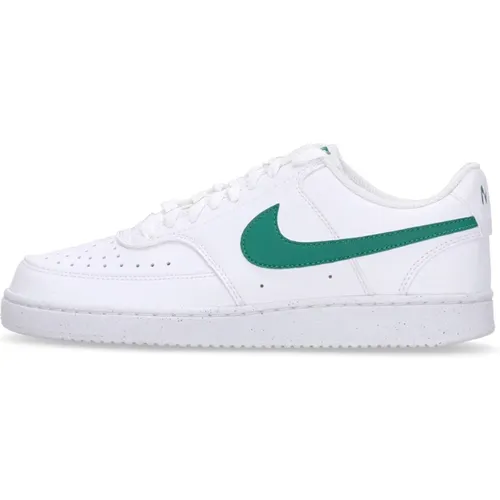 Low Court Vision Sneaker /Green , male, Sizes: 12 UK, 8 UK, 11 UK, 10 1/2 UK, 10 UK, 4 1/2 UK, 9 UK, 5 UK, 6 UK - Nike - Modalova